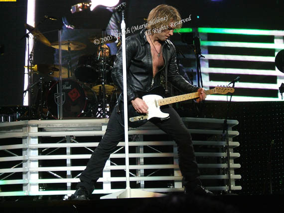 Bon Jovi - Centre Bell, Québec, Canada (14 décembre 2005)